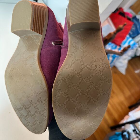 Vionic Vera Chic Eggplant Purple Sueded Ankle Boots Side Zipper Low Heels 8.5 - Picture 6 of 14